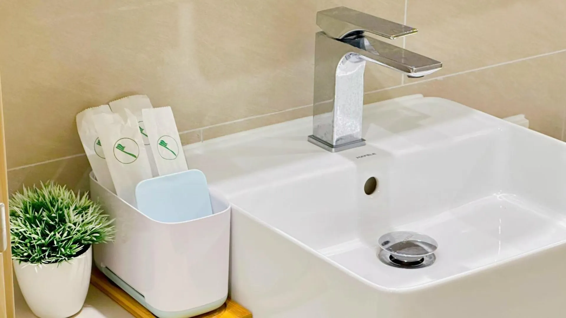The Song Hotel & Apartment Вунгтау