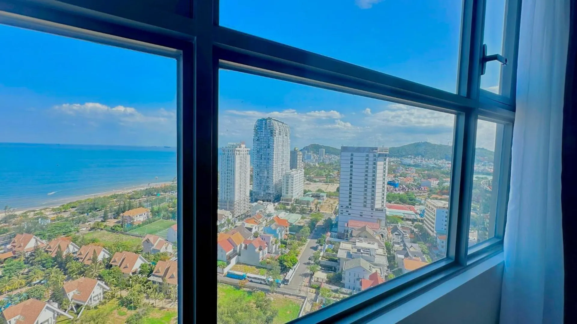 The Song Hotel & Apartment Вунгтау